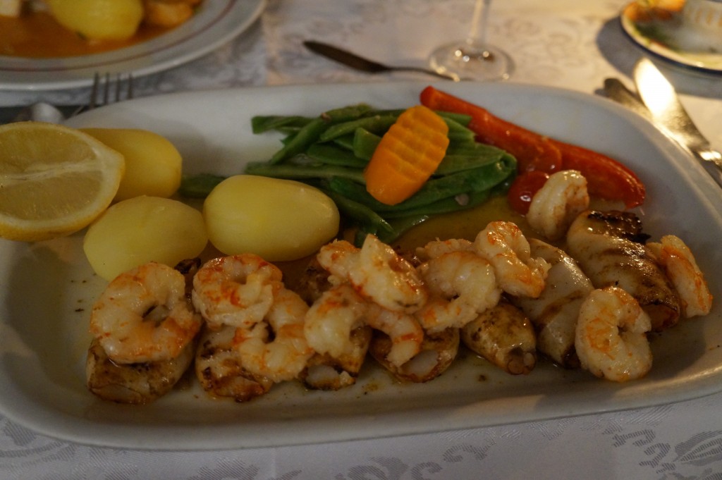 A Severa: shrimp and squid entree with vegetables on the side: EXCELLENT